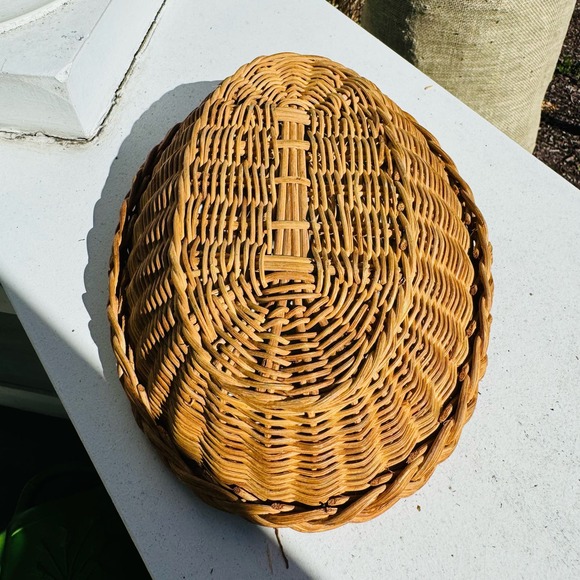 VTG Brown Wicker Boho Basket Catchall Farmhouse Rustic Organize Storage Mail - Picture 4 of 5